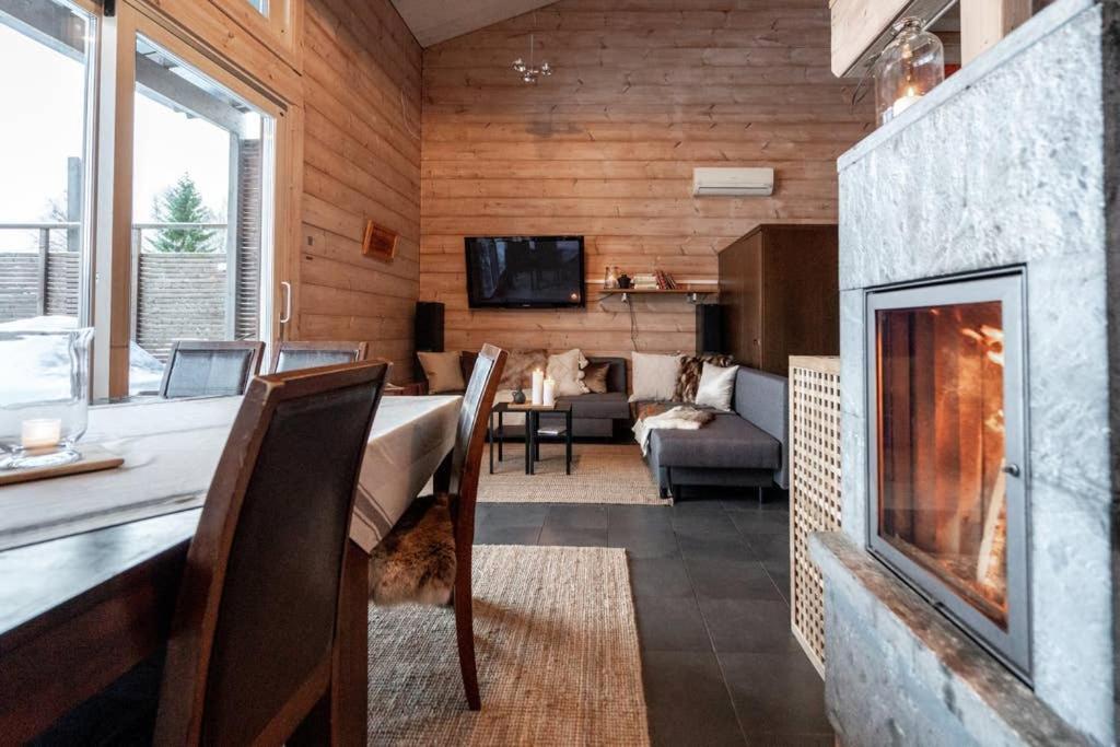Koitelin Residenssi Villa Oulu Luaran gambar